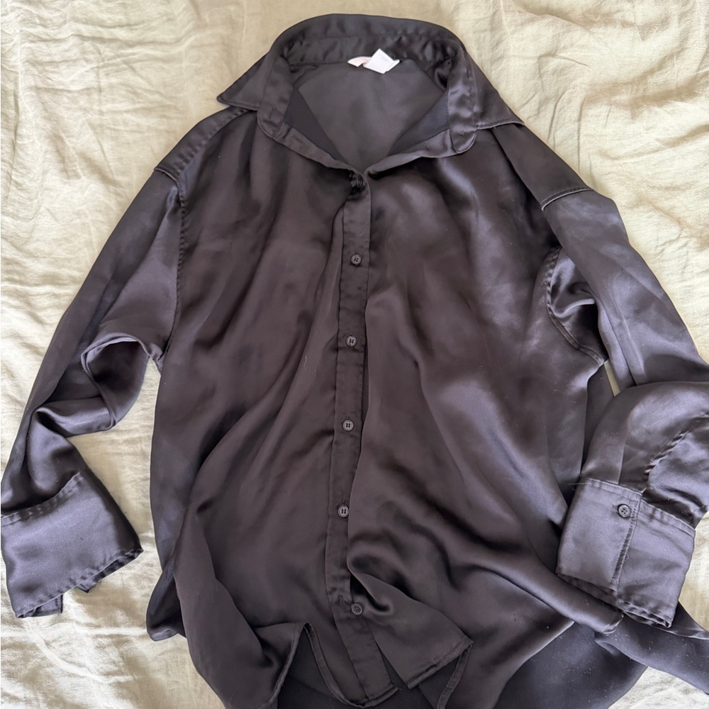 H&M women’s black Satin Button Down Shirt